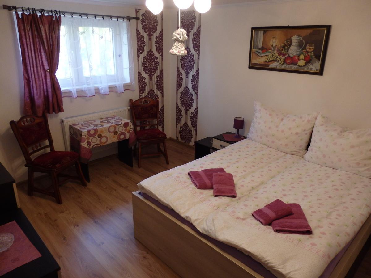 Pivnicka Pod Cachtickym Hradom Hotel Čachtice Buitenkant foto